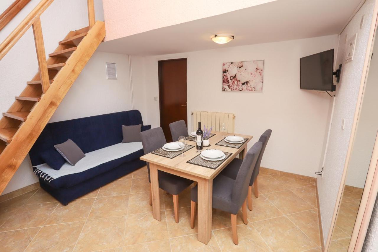Apartment Ivica Porec Exterior photo